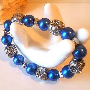 💙 Metallic blue silver flower bracelet